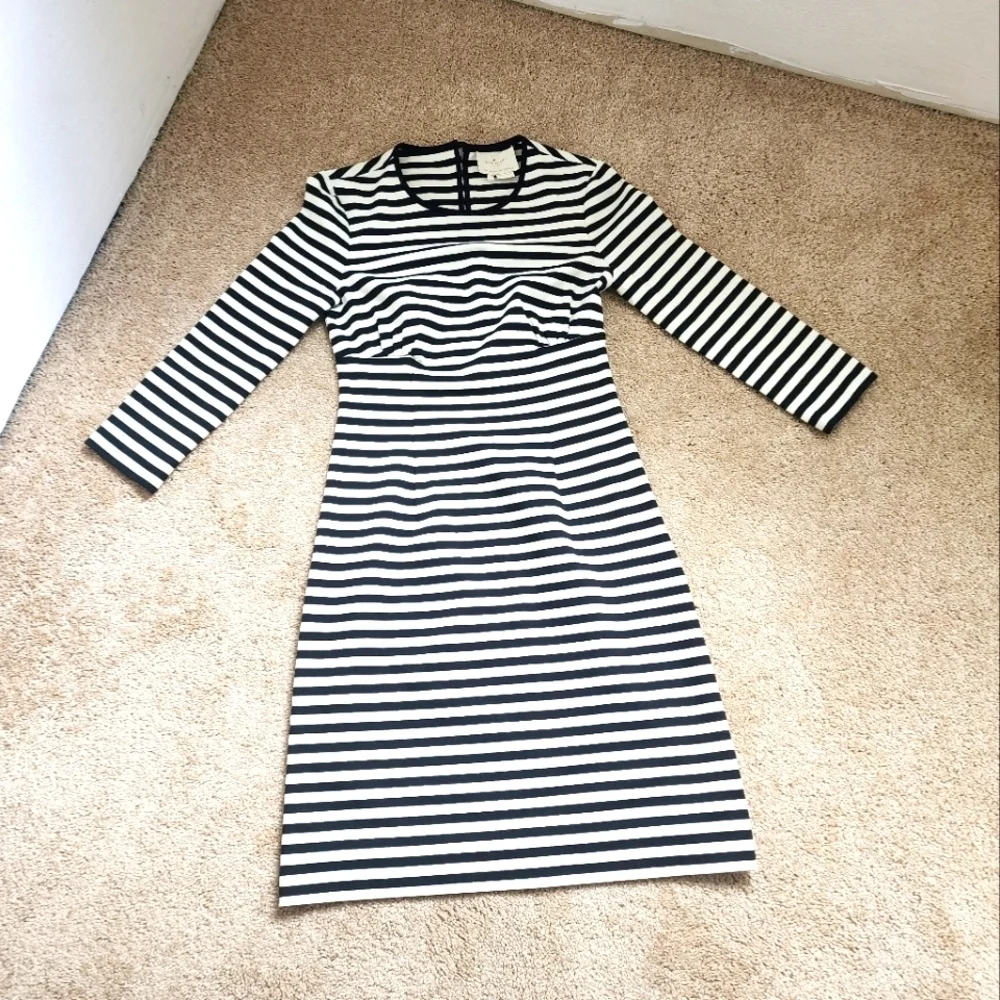 Kate Spade Black and White Sheath Dress Long Sleeve Crew Neck